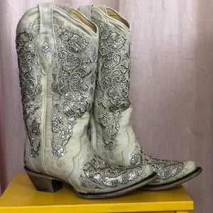 CORRAL BLING CRÈME COWBOY BOOTS 7.5